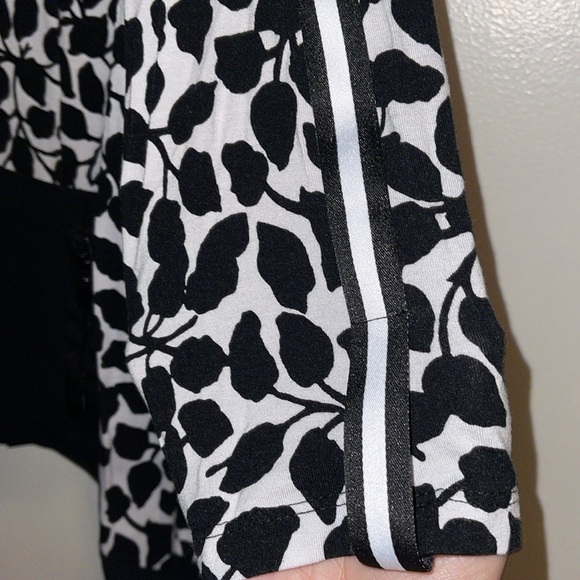 🌹PICADILLY CANADA ZIP UP BLOUSE - Picture 4 of 8